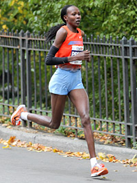 Priscah Jeptoo siegte in einer souvernen Aufholjagd